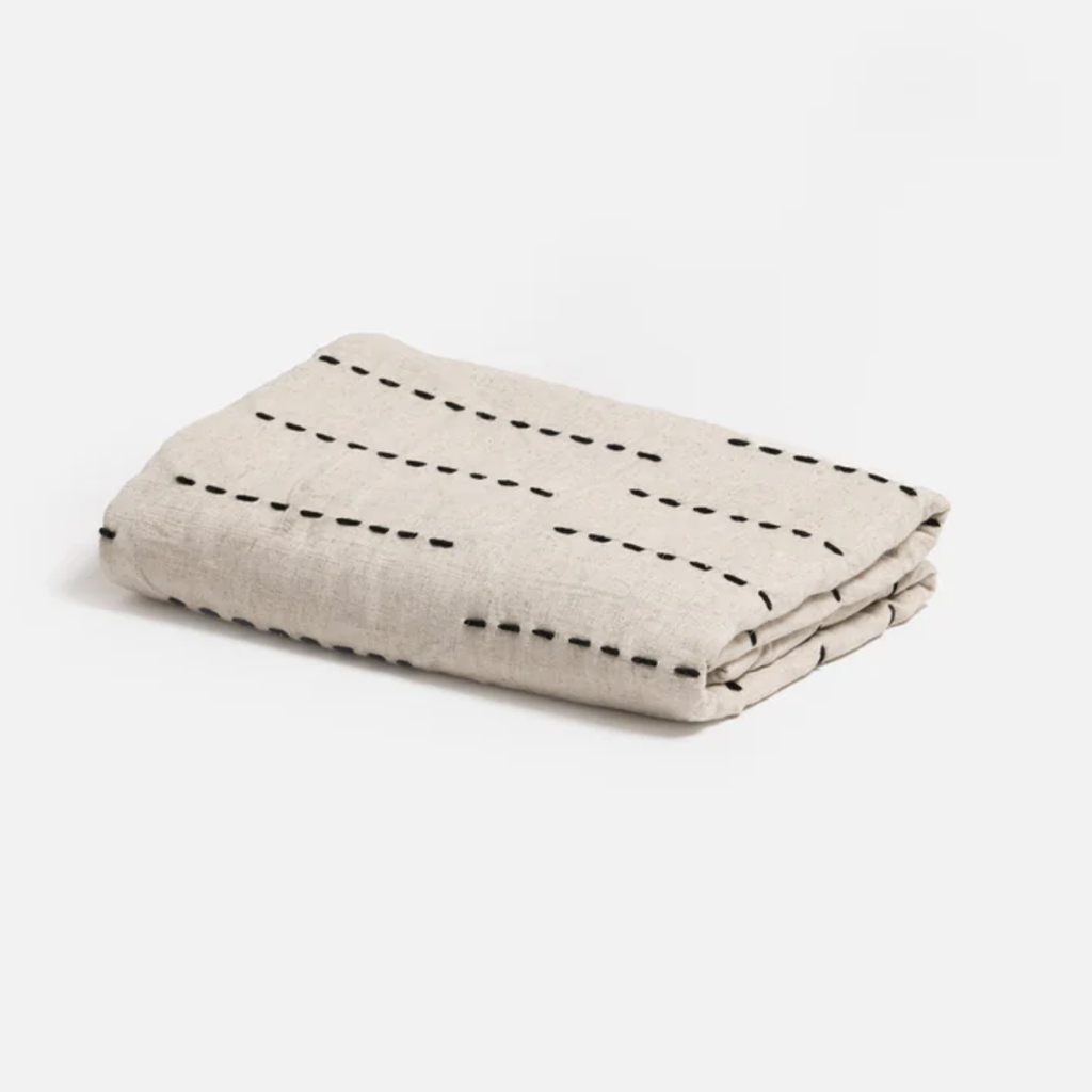 Stitch Throw Natural/Black