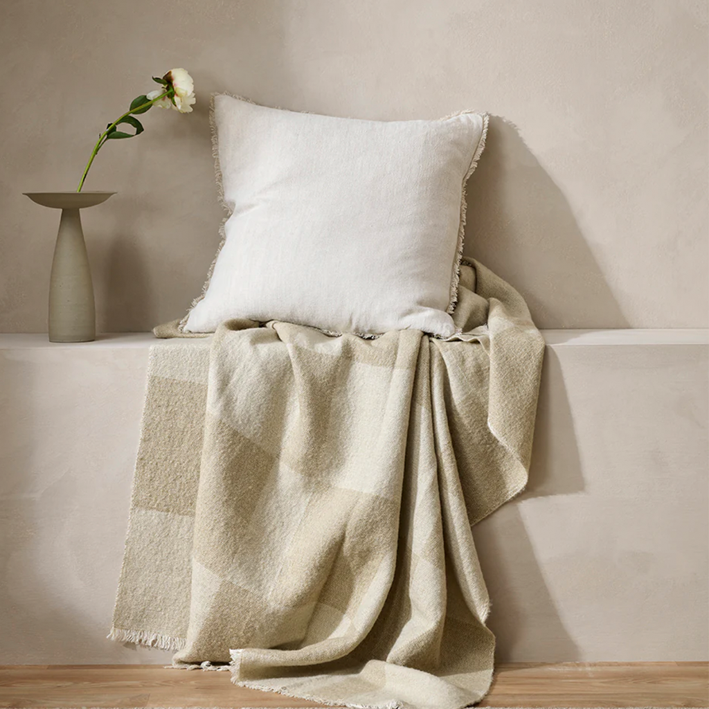 Winton Throw - Neutral