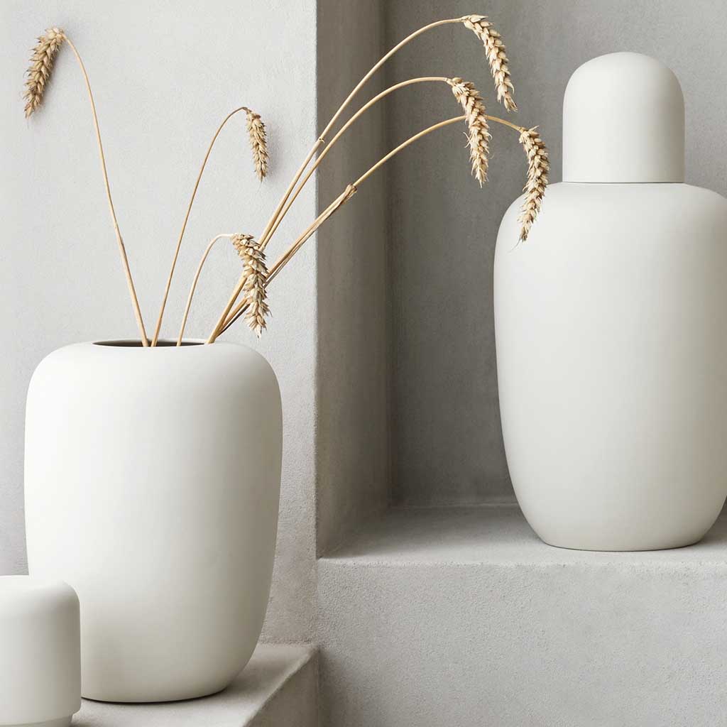 Designed in Copenhagen, the handmade Apothecary Vase is a sleek and beautiful piece that adds an eye-catching touch of elegance. Both decorative and functional, the vase is a 2-part set, consisting of the actual vase and a complementary lid finished with a matte surface.