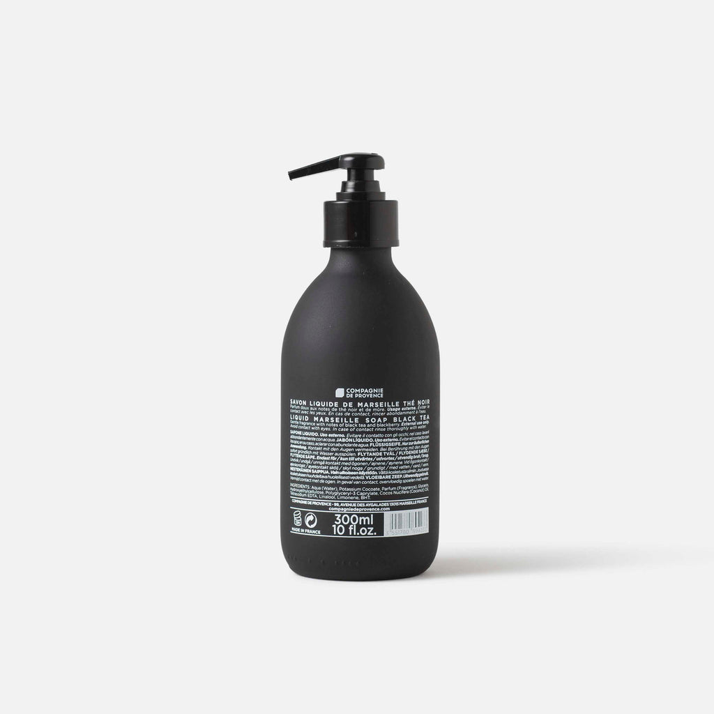 This liquid Marseille soap from Compagnie de Provence features at least 95% natural-origin ingredients. Enriched with olive oil and coconut oil, the botanical oils gently cleanse the skin.