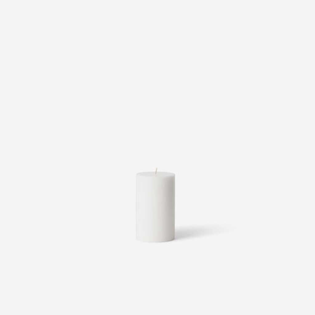 Classic Pillar Candle White Madisons