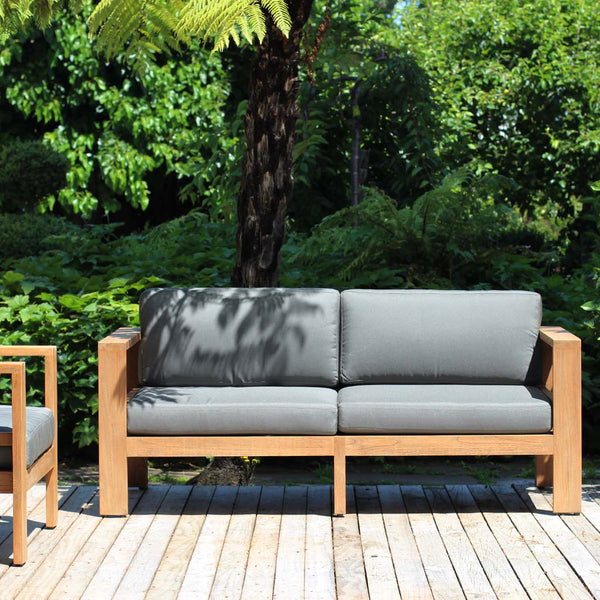 Build your own outdoor seating arrangement with the Cayman Armless Sofas. Designed in Belgium, the Cayman recycled teak range is made to withstand the harshest outdoor climates and is perfect for NZ conditions. The comfortable UV resistant cushions are filled with easy dry polyether foam and Sunproof fabric.